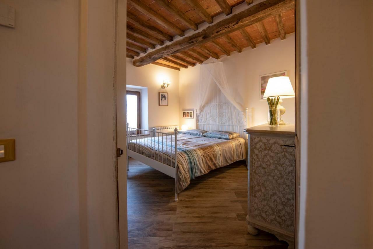 La Casina Di Pia Apartment Montieri ภายนอก รูปภาพ