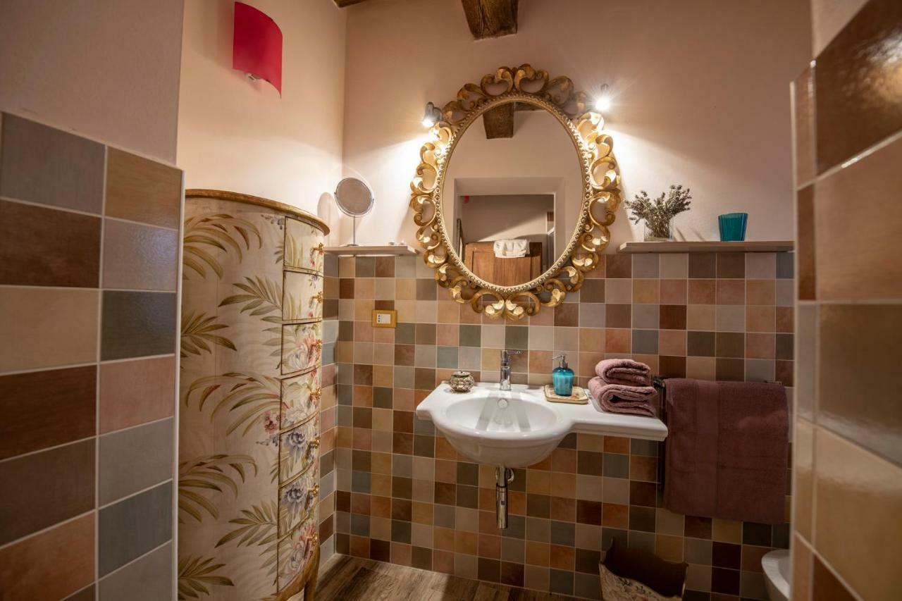 La Casina Di Pia Apartment Montieri ภายนอก รูปภาพ